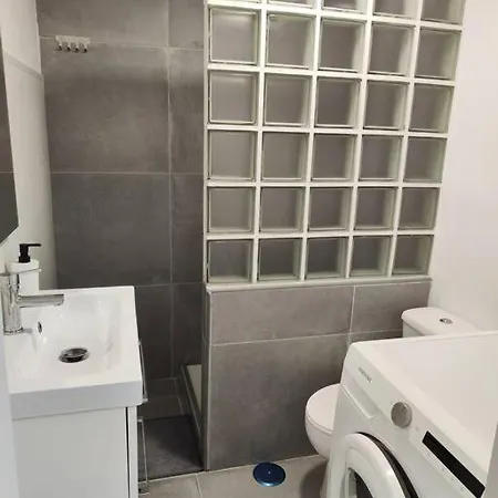 Апартаменты Jhony *